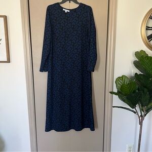 Medium Elizabeth and James Blue Floral Maxi Dress with Buttons on the Back